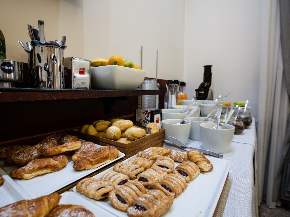 Astoria Deluxe Rooms Bologna Eksteriør bilde